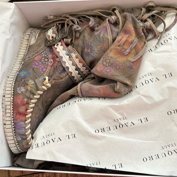 El Vaquero Italy Indio Mocc Boot NWT Freedom Flower - Picture 15 of 17